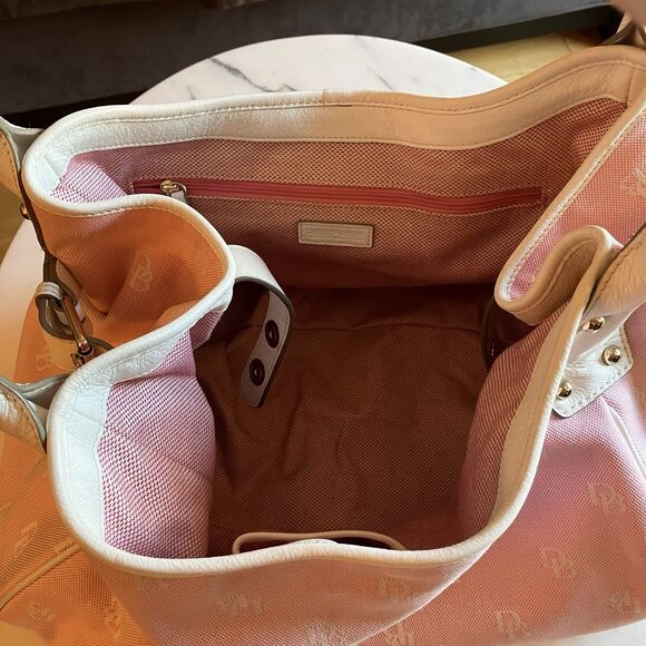 Dooney & Bourke Signature Large Logo Lock Canvas Hobo Shoulder Bag Pink White - Picture 7 of 16